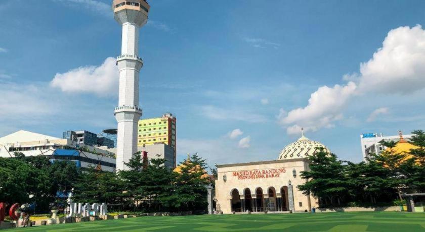 Hotel Nyland Pasteur Bandung Exterior photo