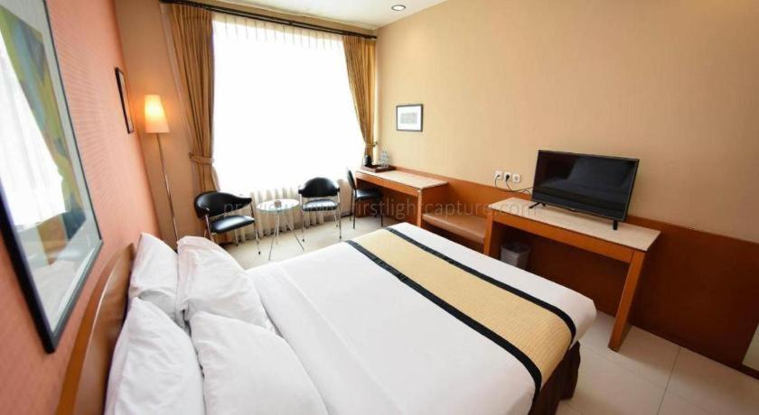 Hotel Nyland Pasteur Bandung Exterior photo
